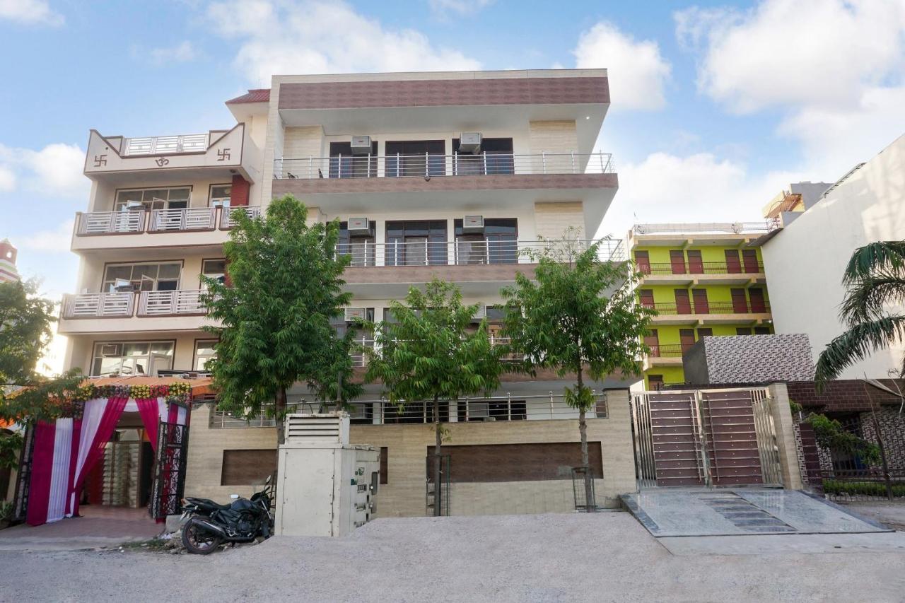 Hotel O Quadis Noida Bagian luar foto