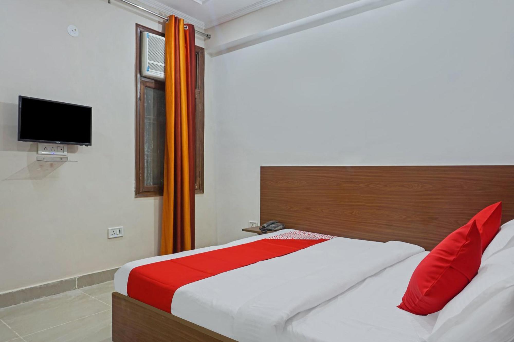 Hotel O Quadis Noida Bagian luar foto