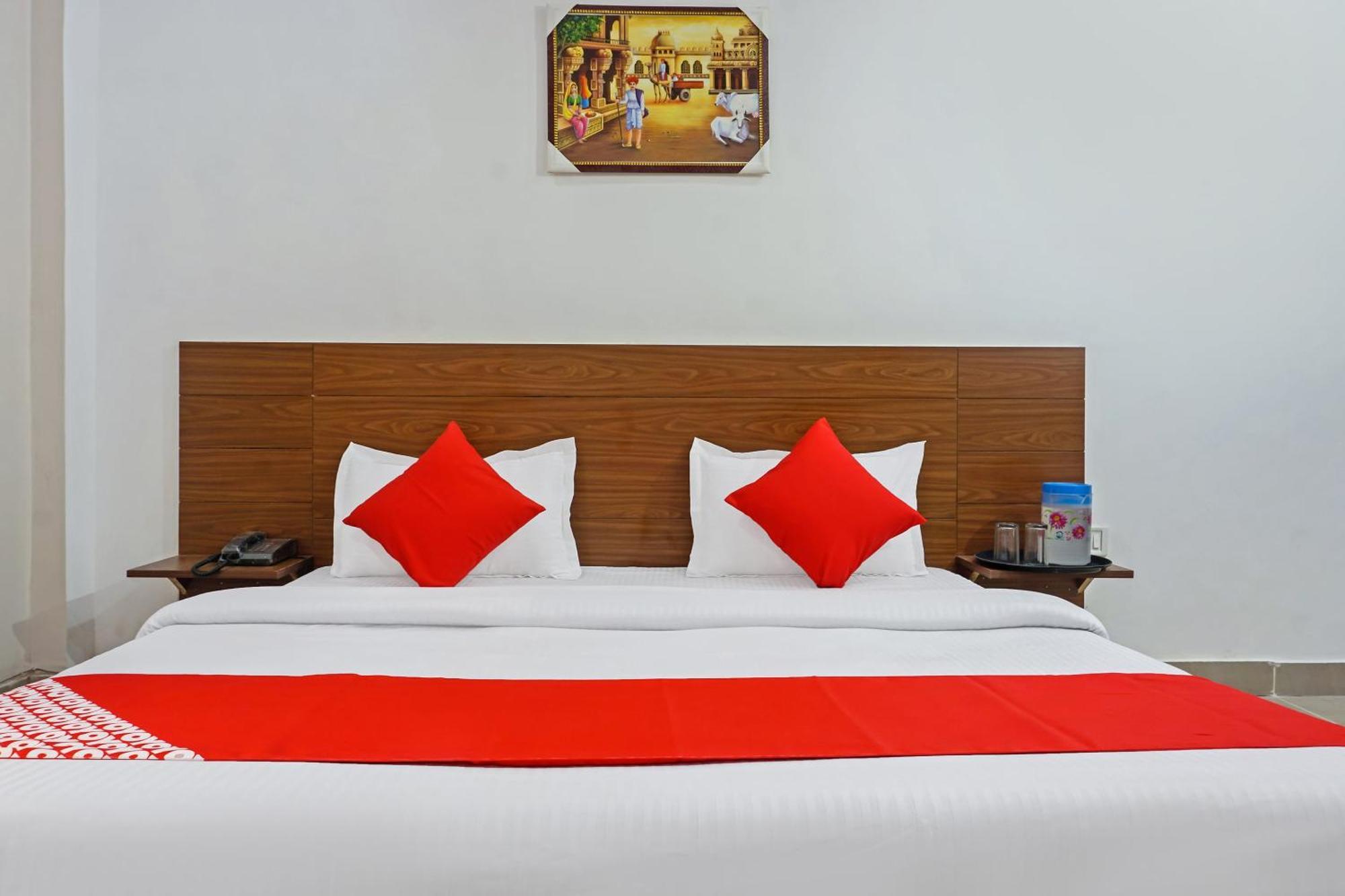 Hotel O Quadis Noida Bagian luar foto
