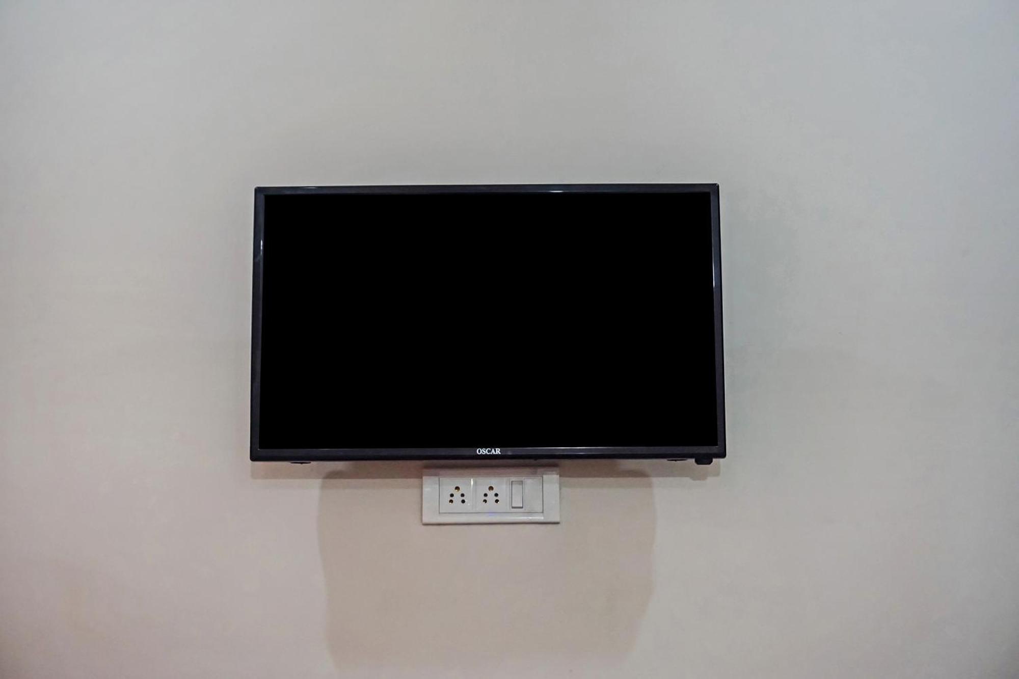 Hotel O Quadis Noida Bagian luar foto